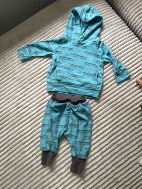 kate quinn Teal and Brown Infant Hoodie Set with Boat Motif